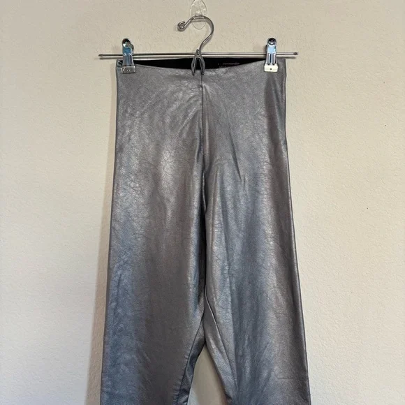 Commando Faux Leather Legging Metallic Silver Platinum NWT - Picture 3 of 7